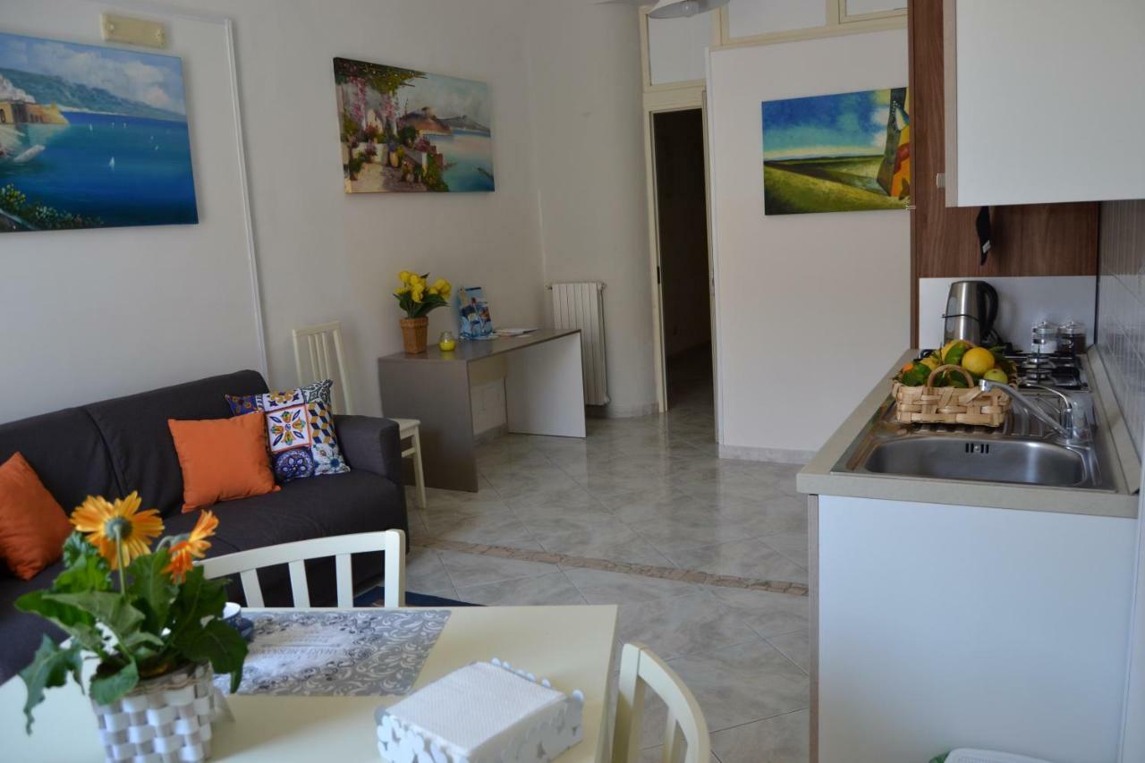 La Piccola Sorrento Hotel ภายนอก รูปภาพ