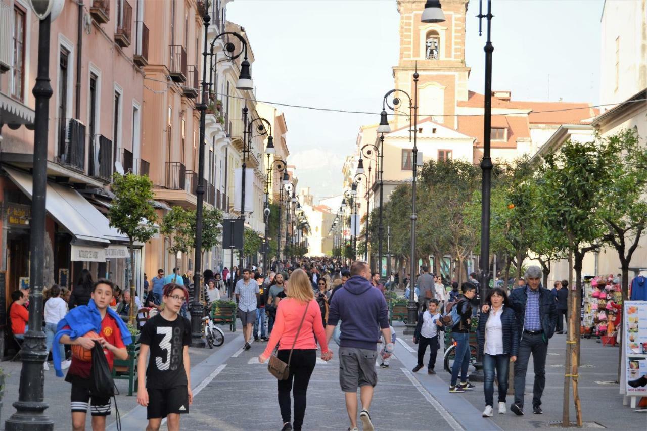 La Piccola Sorrento Hotel ภายนอก รูปภาพ